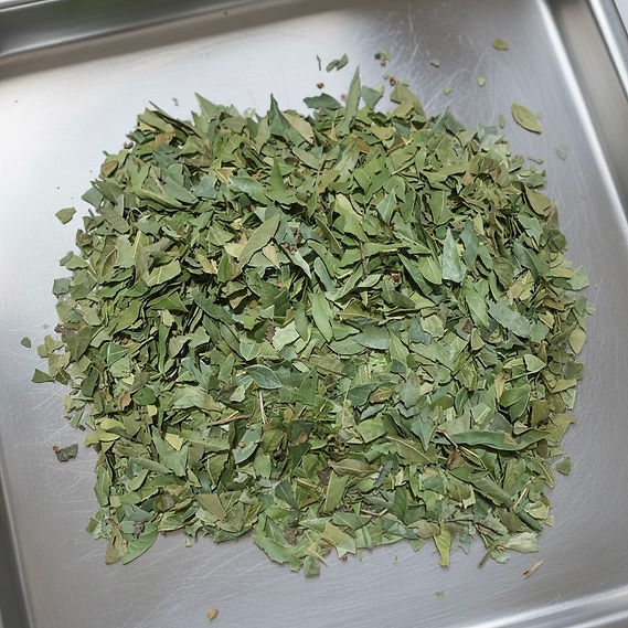 Grade C food-grade small bay leaves and natural leaf fragments